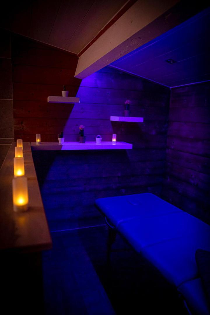 Le Spa Du Cabanon: Cabanon De Luxe Avec Spa Entierement Privatif Aye Dış mekan fotoğraf